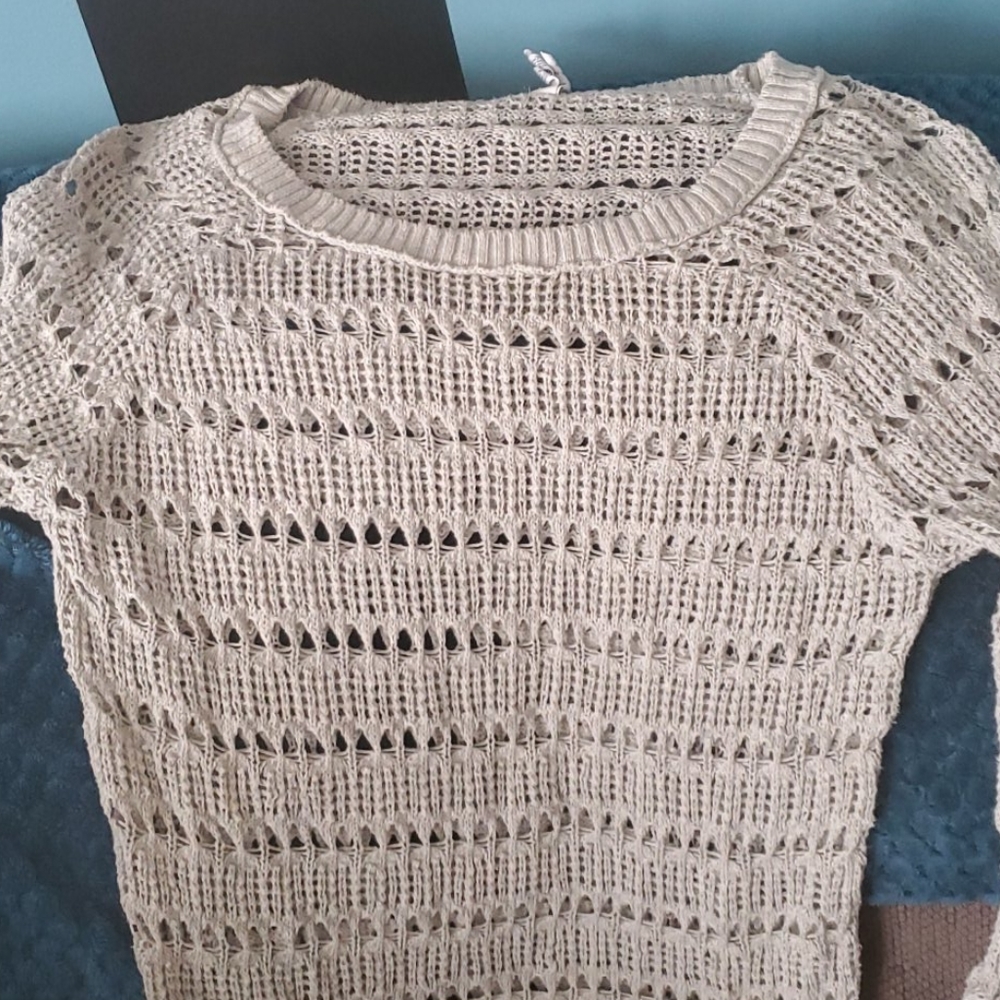 Aeropostale knotted sweater